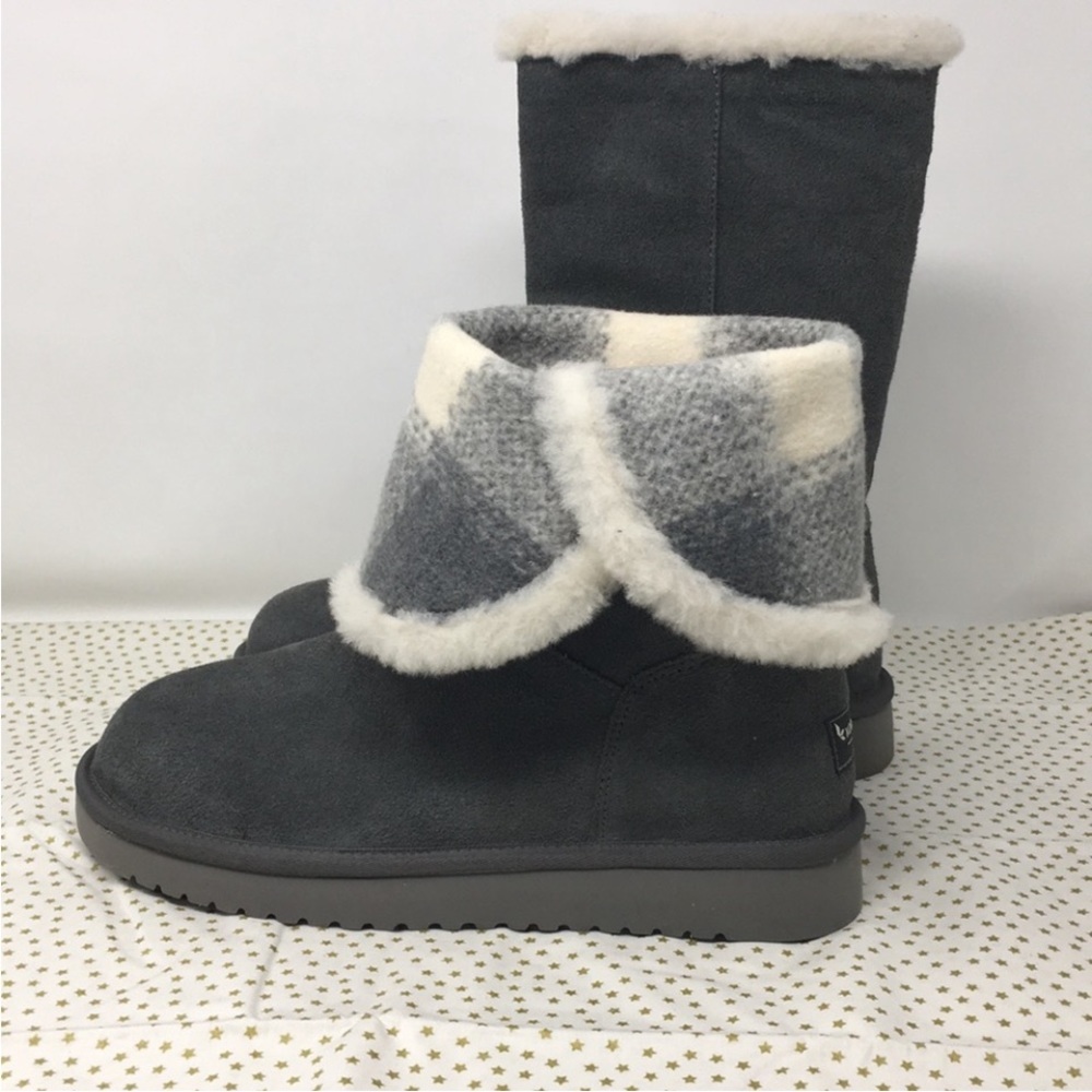 NWT UGG KINSLEI BOOTS
